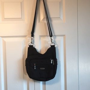 Baggallini -Black crossbody